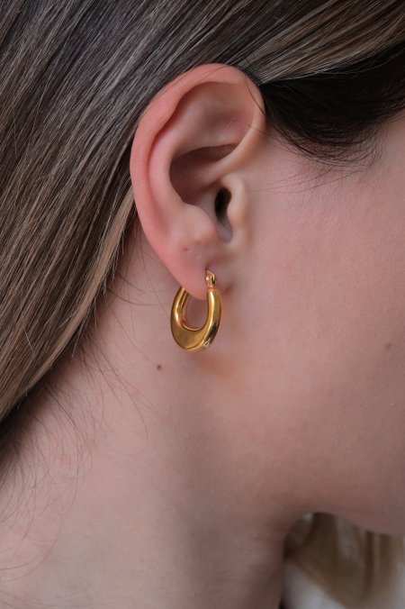 حلق مريم ذهبي