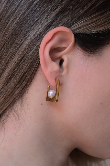 حلق مريم ذهبي مع لولو