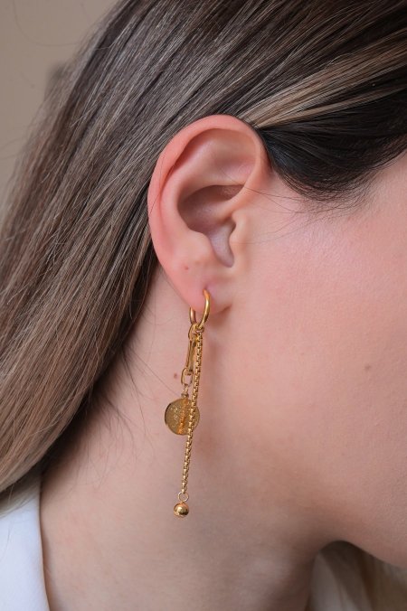 حلق مريم ذهبي طويل