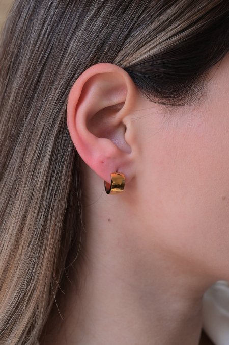 حلق مريم ذهبي مدور عريض