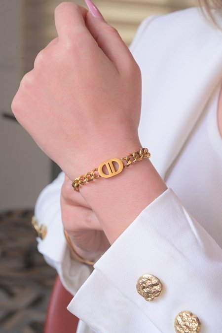 اسواره مريم  ذهبي