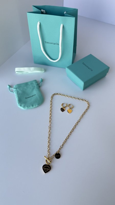 طقم تيفاني قطعتين ذهبي