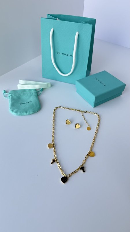 طقم تيفاني قطعتين ذهبي