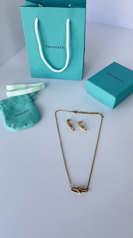 طقم تيفاني قطعتين ذهبي