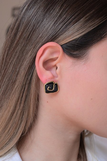 حلق مريم ملون