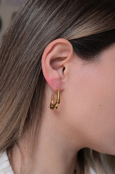 حلق مريم ذهبي