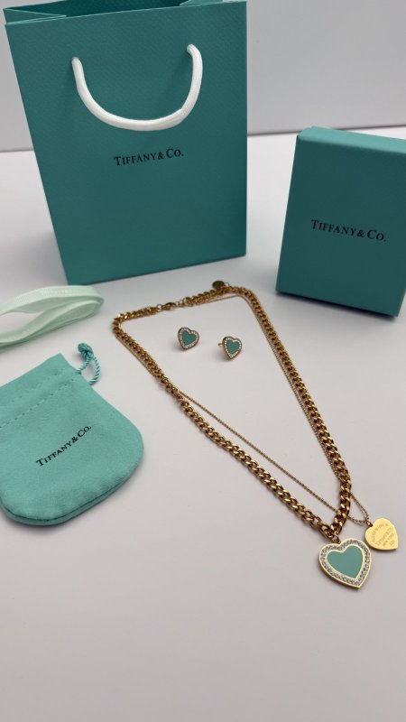 طقم ماركه حلق مع سنسال (TIFFANY & CO تيفاني ) شامل الملحقات الاصليه