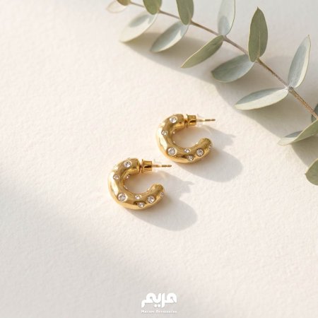 حلق ذهبي دائري مع زركون
