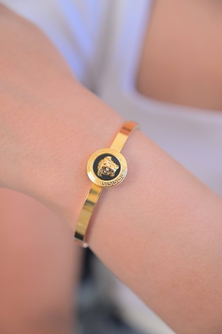 اسواره فيرزاتشي لون اسود