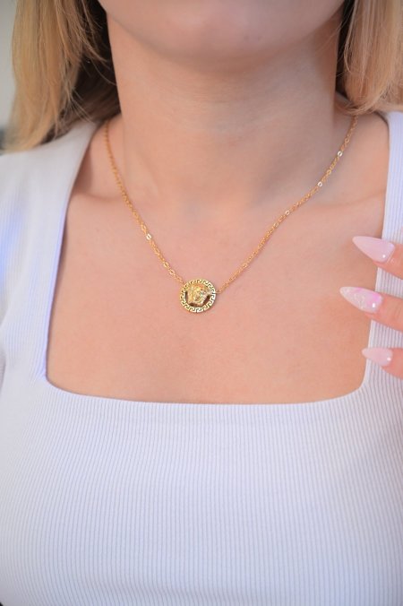 سنسال فيرزاتشي ذهبي