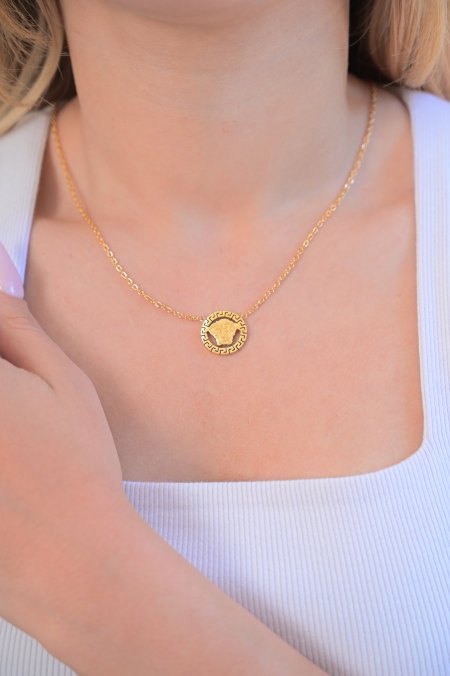 سنسال فيرزاتشي ذهبي